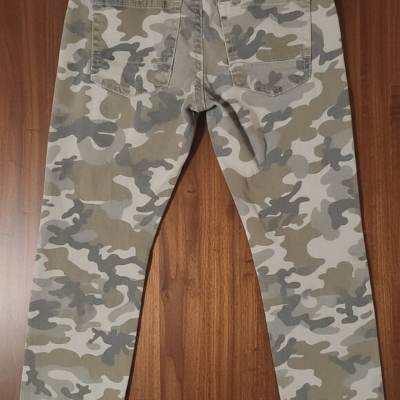 Kendall & Kylie camo skinny jean - Picture 2 of 5